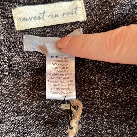 Cardigan - Picture 11 of 11